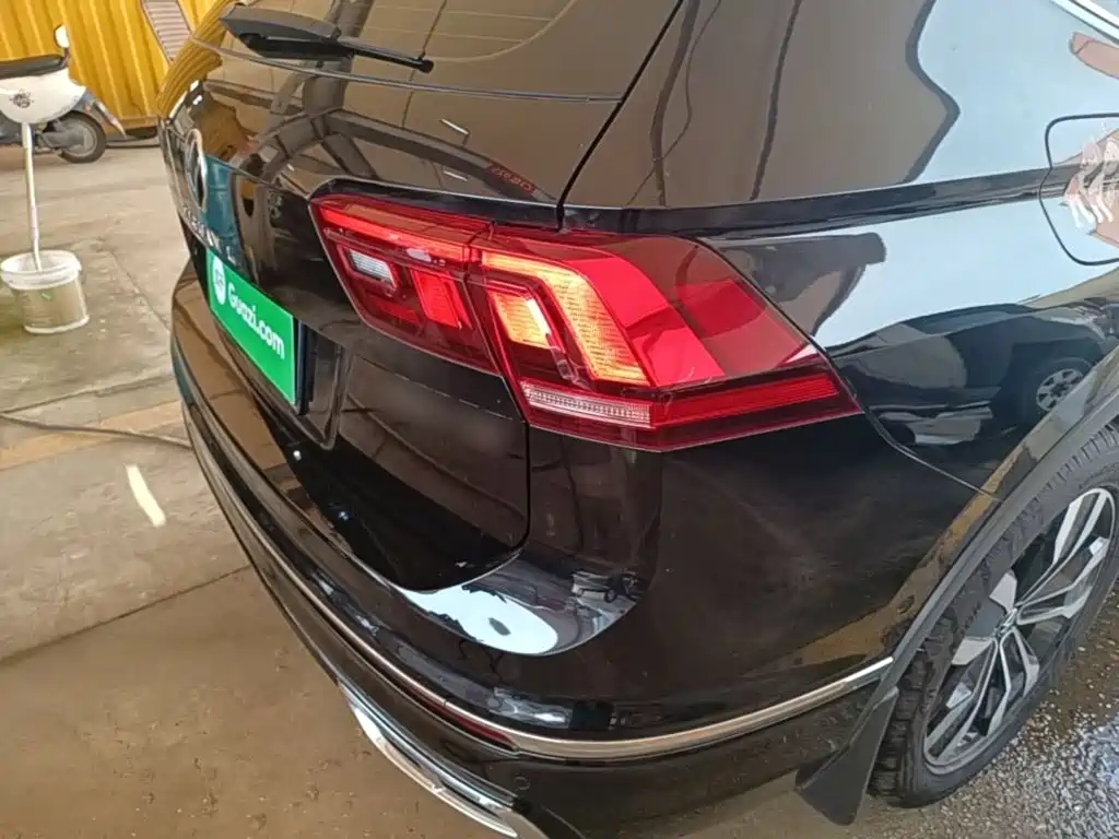 Volkswagen Tiguan L L 2024 330TSI AT R-Line