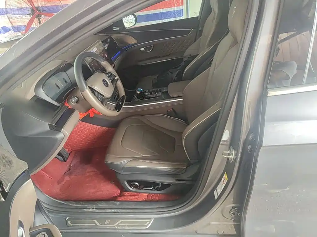 BYD Han — миниатюра 15