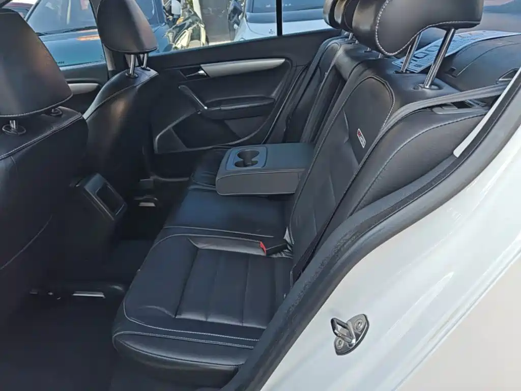 Volkswagen Lavida — миниатюра 17