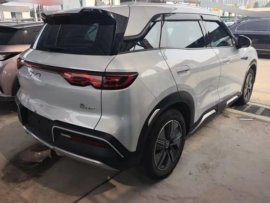 BYD Yuan UP — миниатюра 3