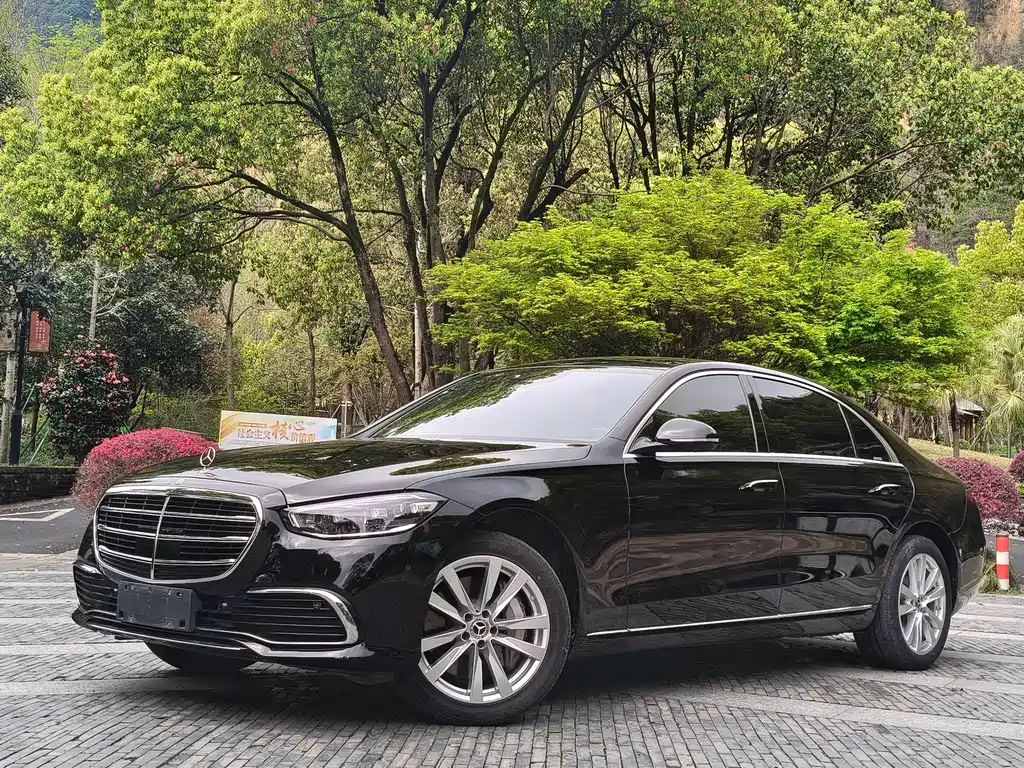 Mercedes-Benz S-Class 2023