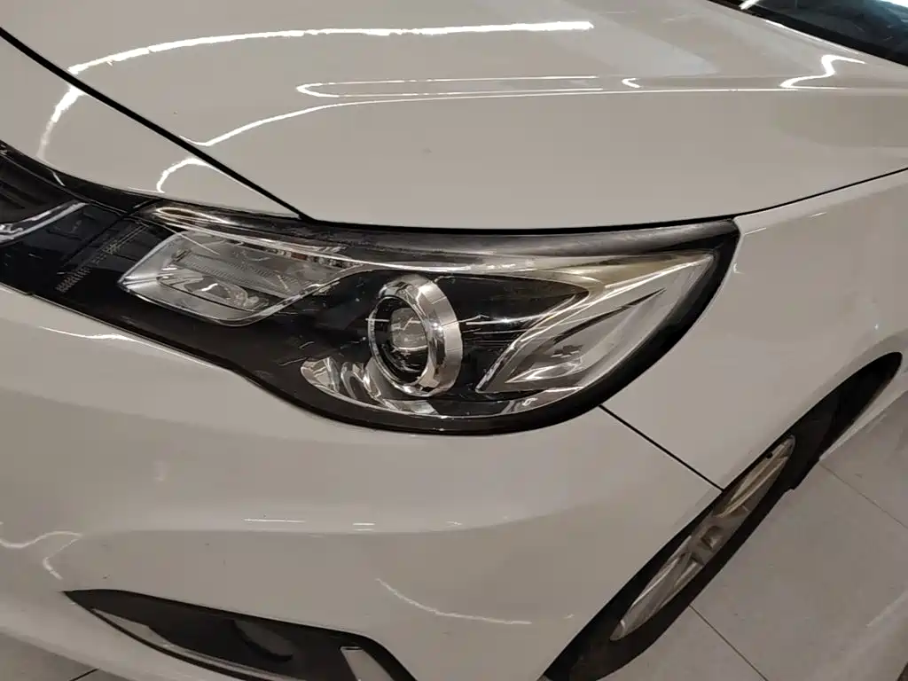 Chevrolet Malibu — миниатюра 24