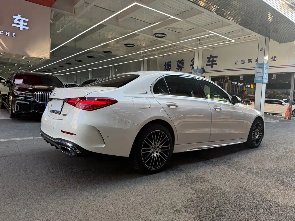 Mercedes-Benz C-Class — миниатюра 19