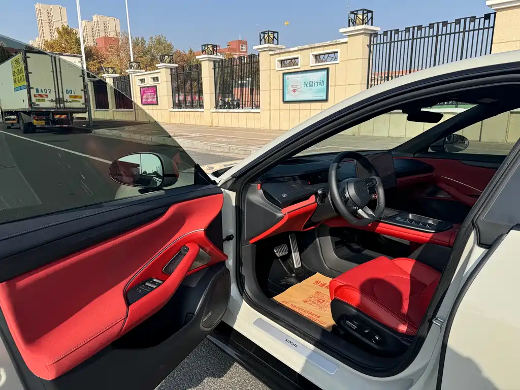 XIAOMI CAR XIAOMI SU7