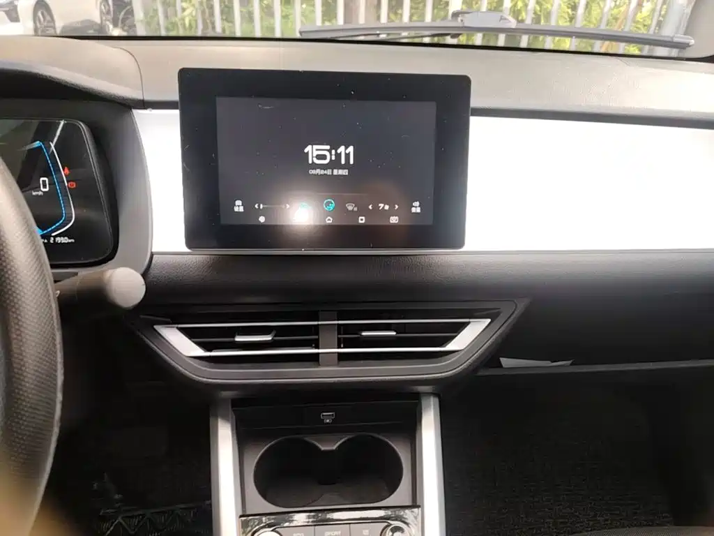 BYD e1 — миниатюра 13