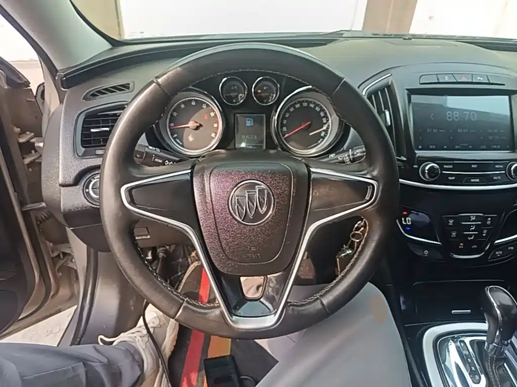 Buick Regal — миниатюра 7