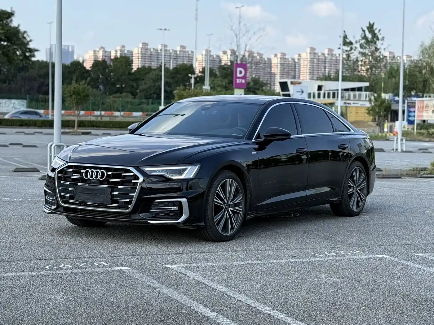 奥迪A6L 2024款 55 TFSI quattro 尊享动感型 2024