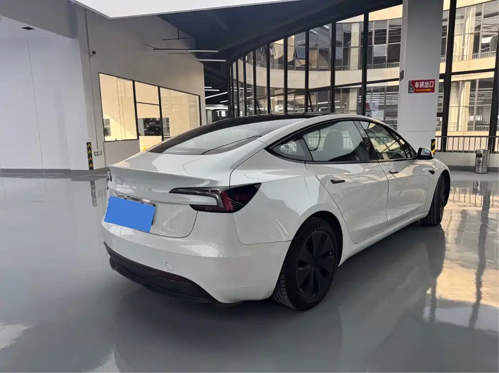 Tesla Model 3 — фотографии объявления, Фото 14