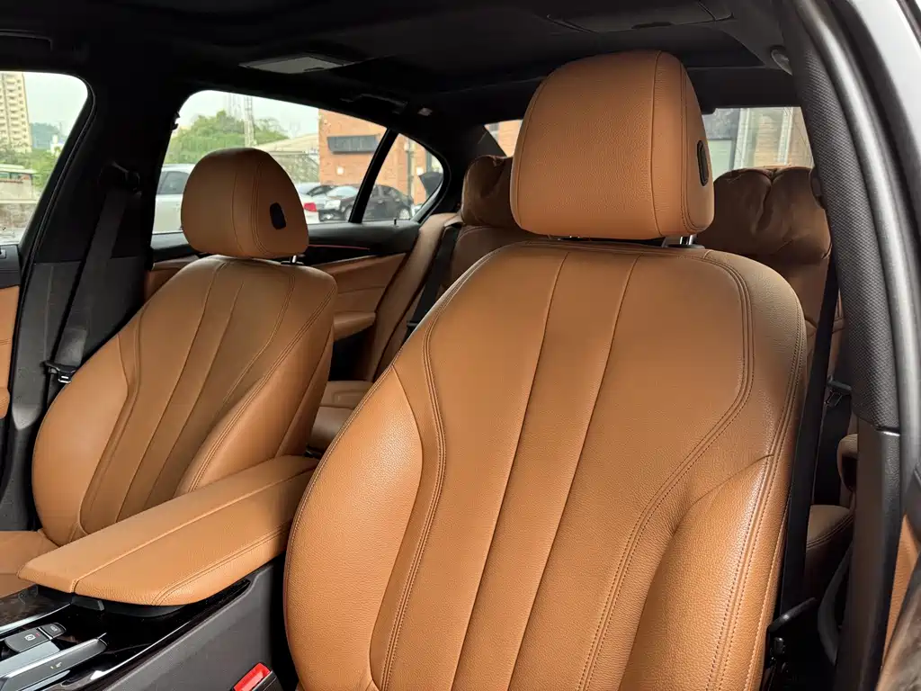 BMW 5 Series — миниатюра 18