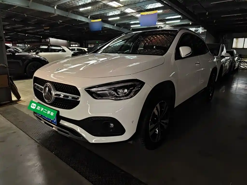 Mercedes-Benz GLA 2020
