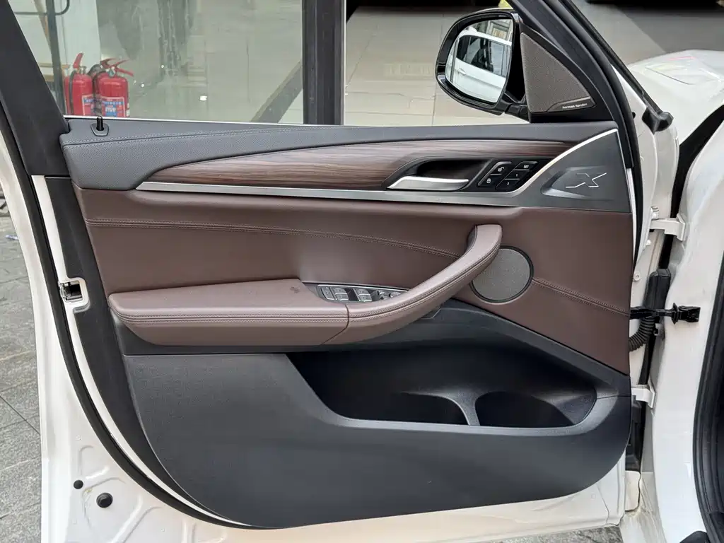 BMW X3 — миниатюра 16