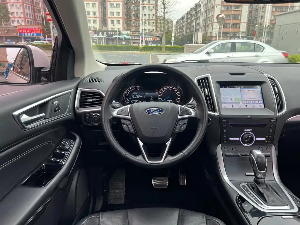 Ford Edge — миниатюра 20