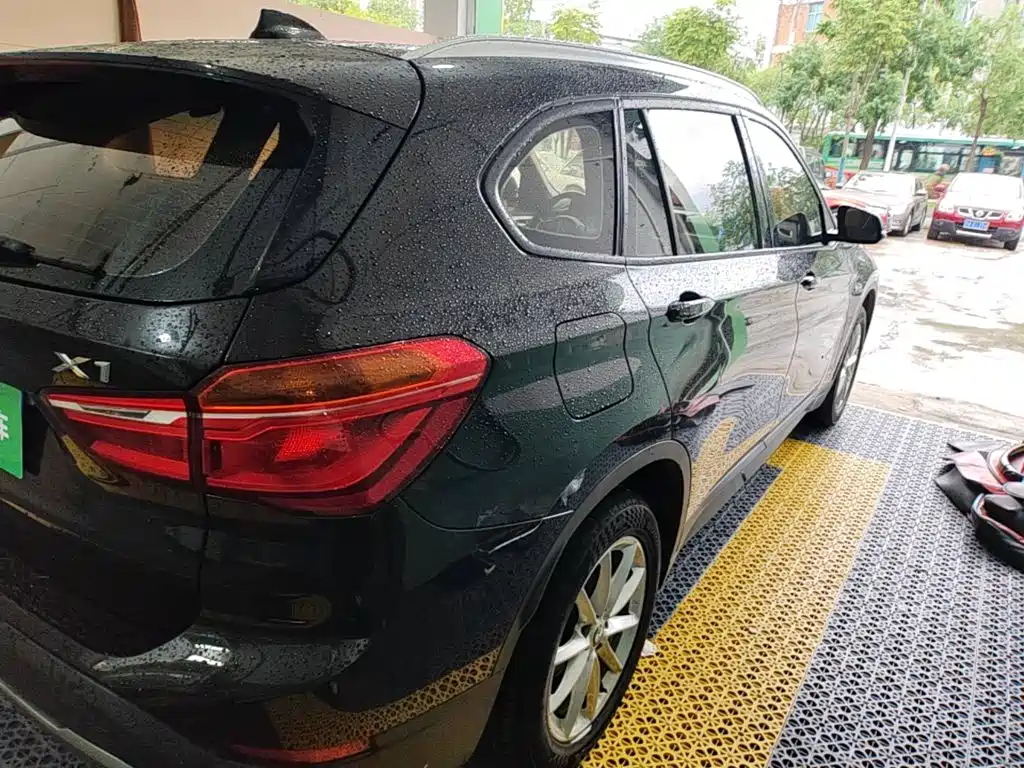 BMW X1 — миниатюра 7
