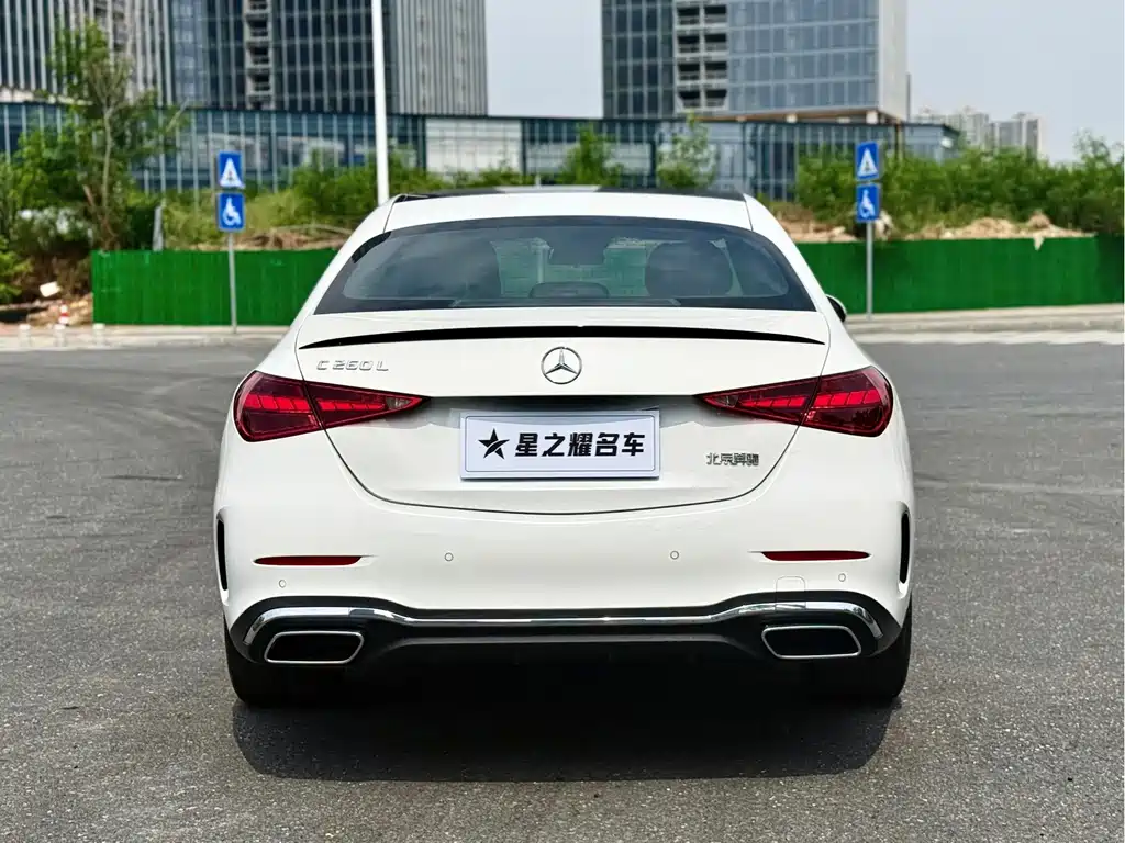 Mercedes-Benz C-Class — миниатюра 14