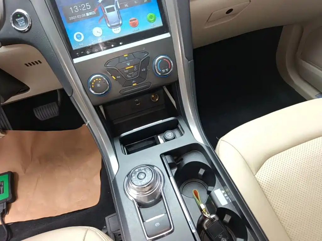 Ford Mondeo — миниатюра 14