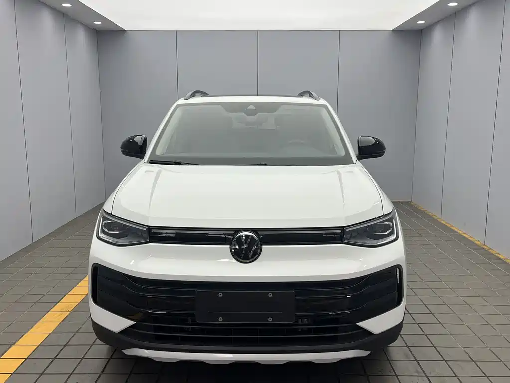 Volkswagen Tharu - фото 2