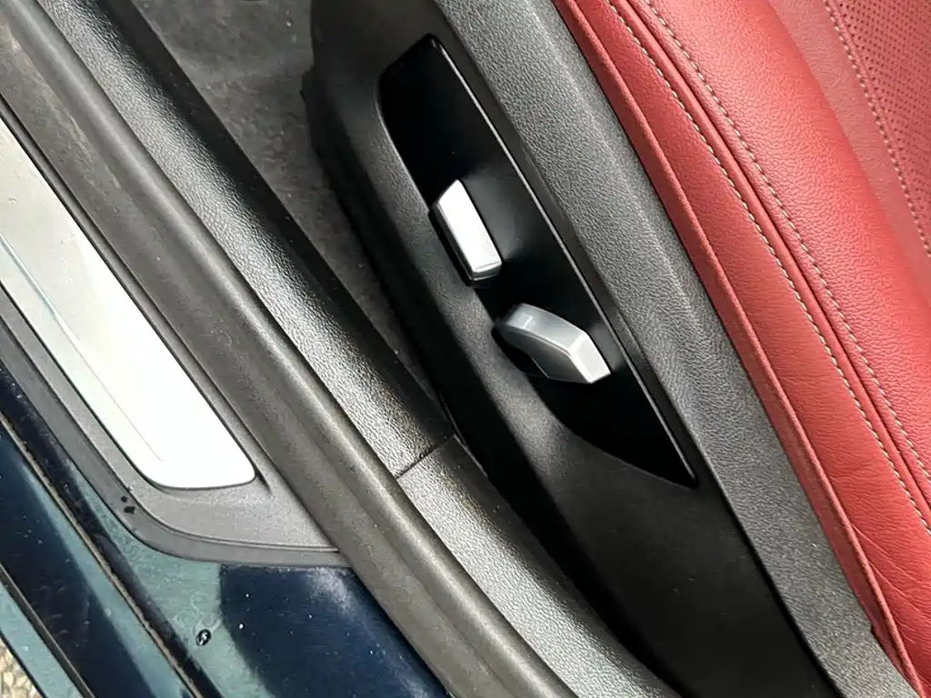 BMW 5 Series — миниатюра 6