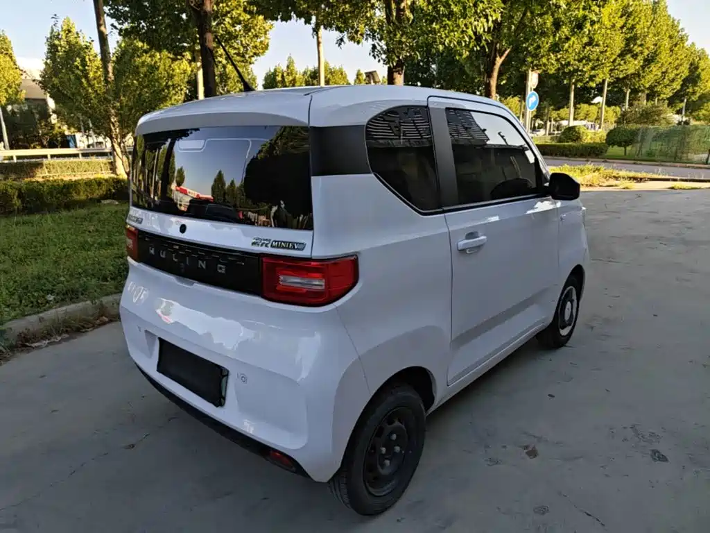 Wuling MINIEV — миниатюра 7