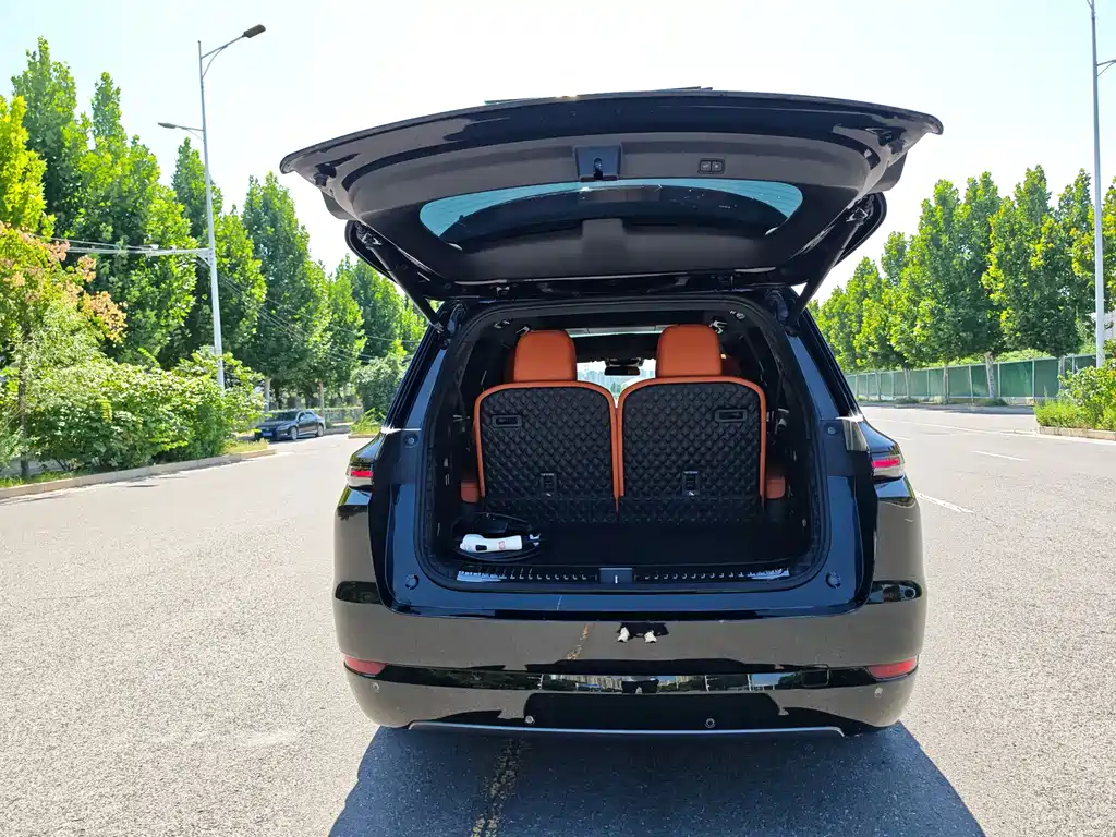 Li Auto Li L9 — миниатюра 16
