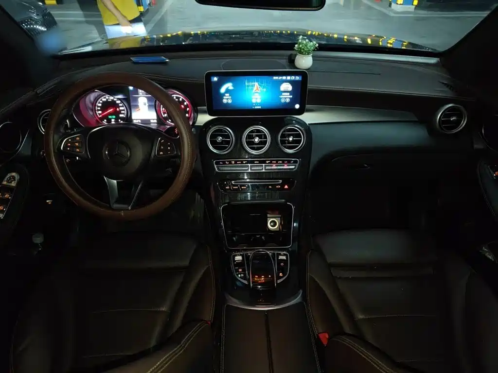Mercedes-Benz GLC — миниатюра 13