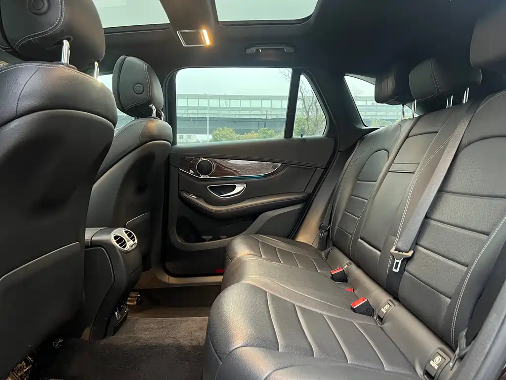 Mercedes-Benz GLC - фото 7