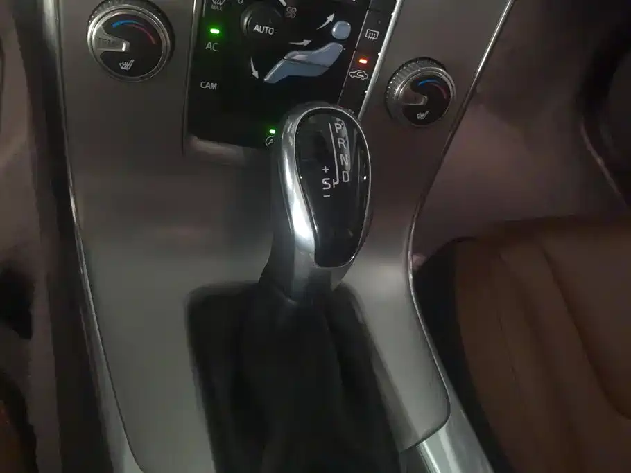 Volvo V60 — миниатюра 16