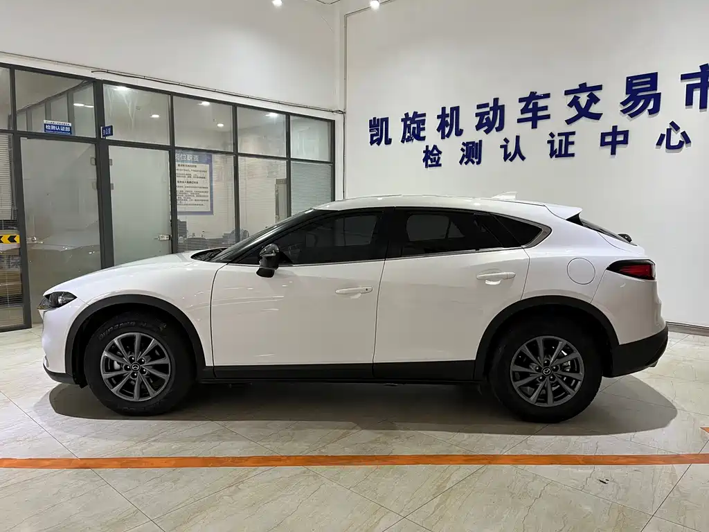 MAZDA CX 4
