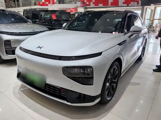 XPeng G9