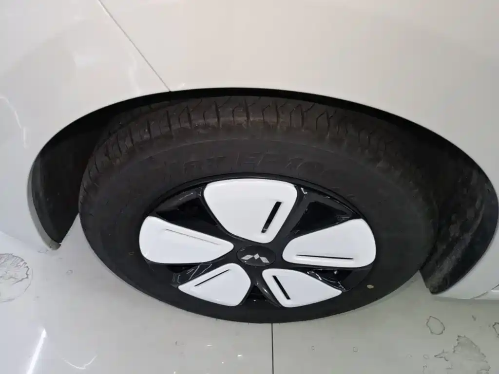 Wuling MINIEV — миниатюра 23