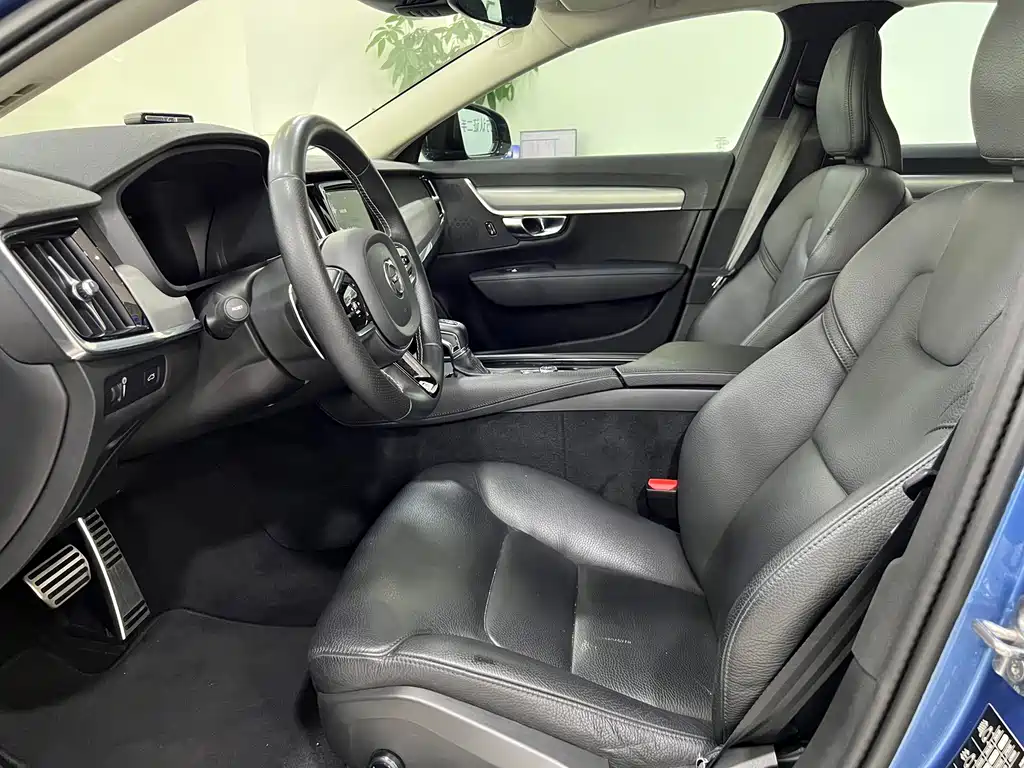 Volvo S90 — миниатюра 10