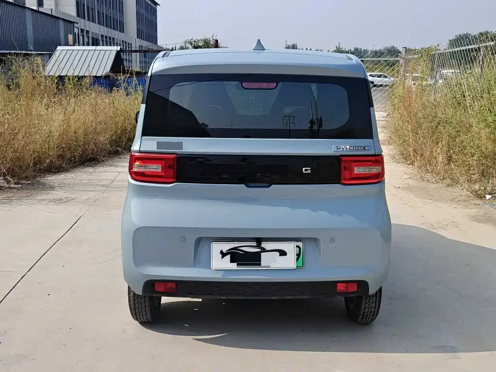 Wuling MINIEV — миниатюра 5