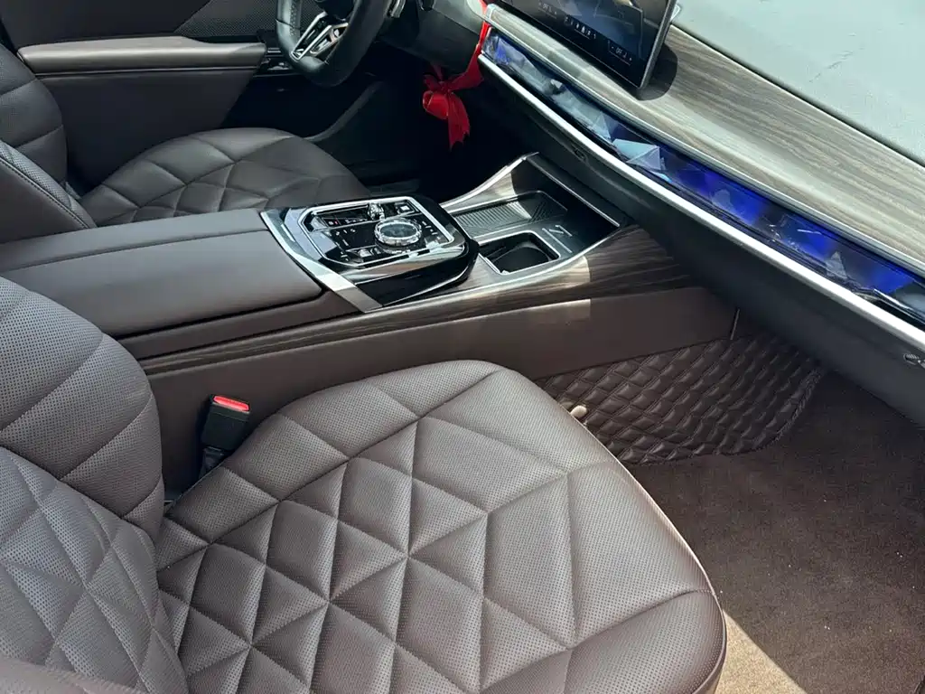 BMW 7 Series 7 2023 735Li M Sport