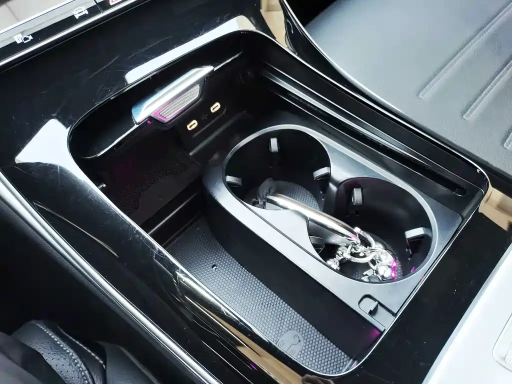 Mercedes-Benz C-Class — миниатюра 27