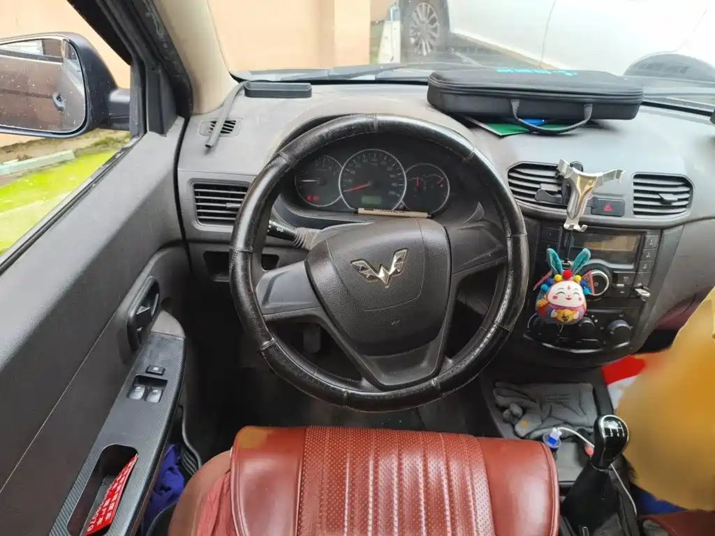 Wuling Hongguang — миниатюра 3