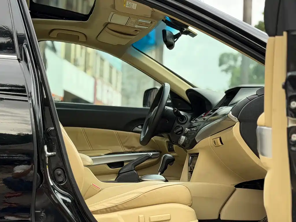 Honda Crosstour — миниатюра 6