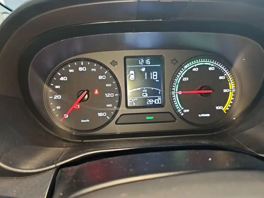 Roewe Clever — миниатюра 12