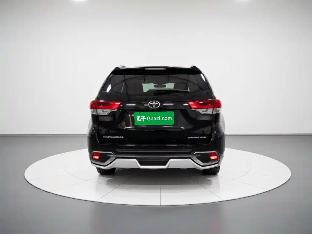 Toyota Highlander — миниатюра 5