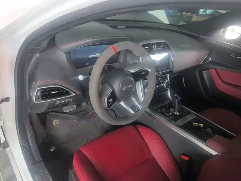 Jaguar XEL — миниатюра 10