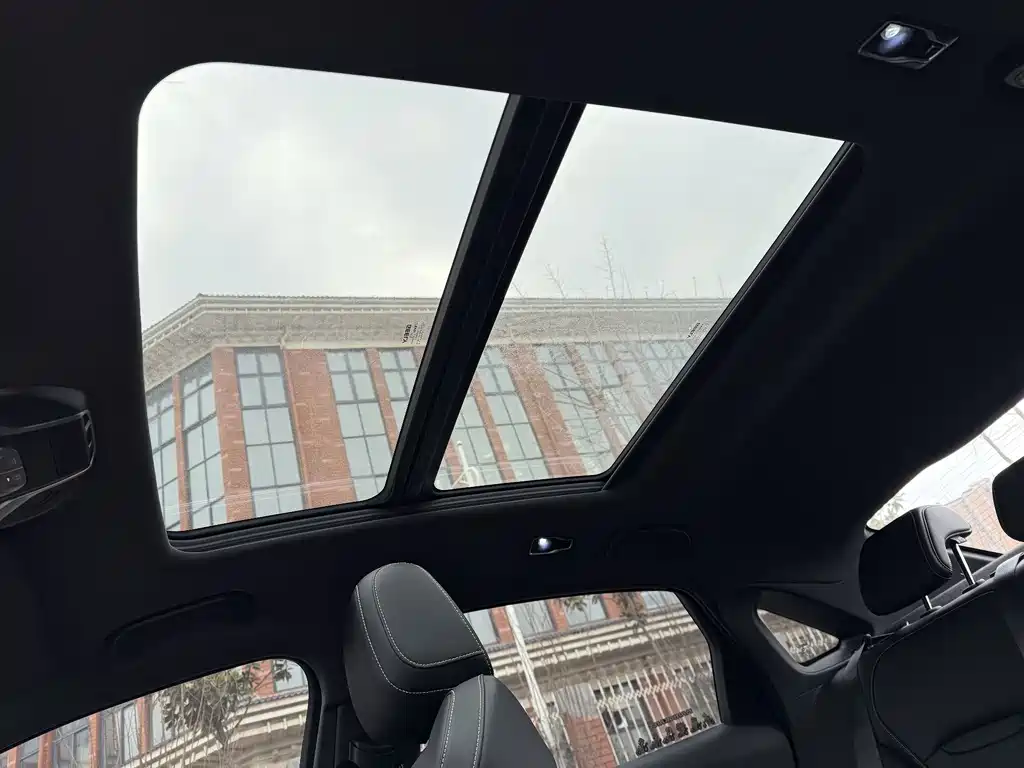 GEELY AUTOMOBILE XINGRUI