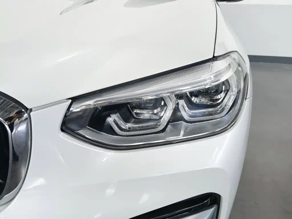 BMW X3 — миниатюра 7