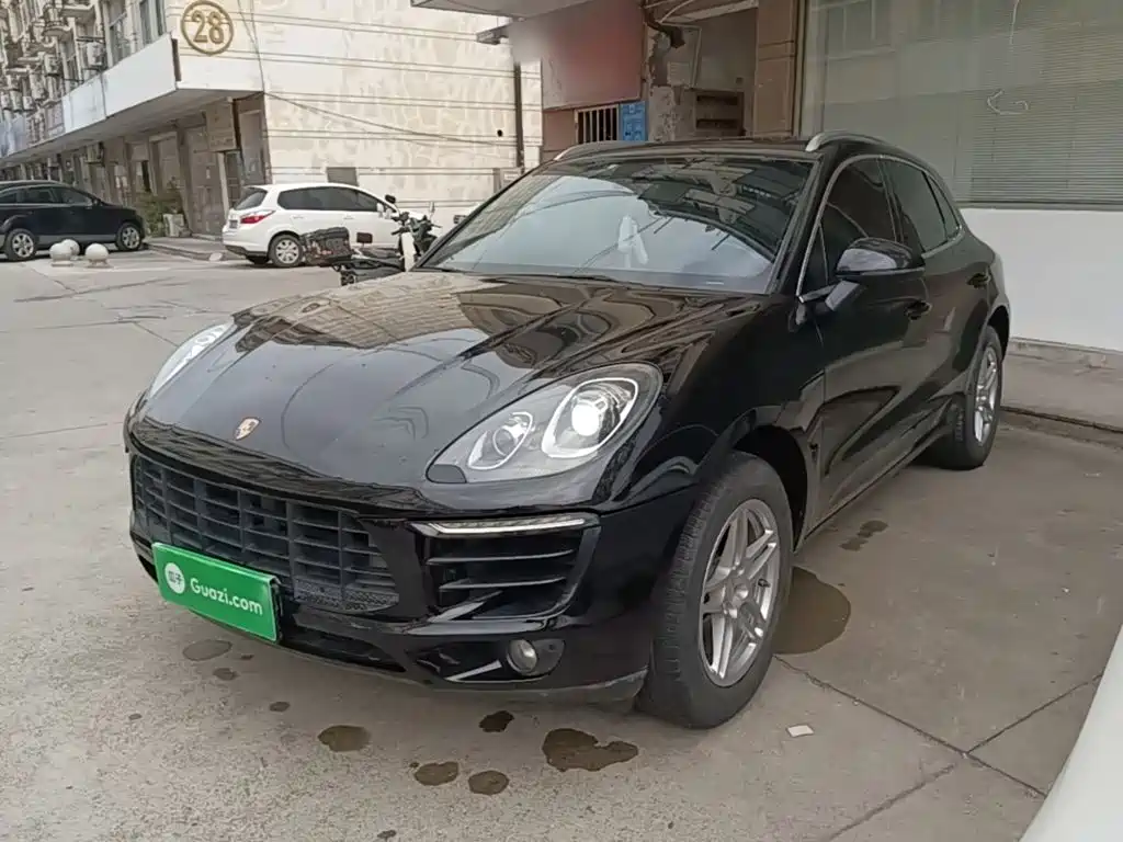 Porsche Macan — миниатюра 2