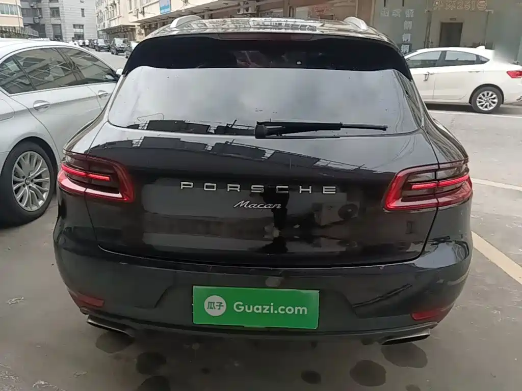 Porsche Macan — миниатюра 6