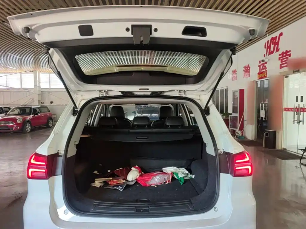 Roewe RX5 — миниатюра 19