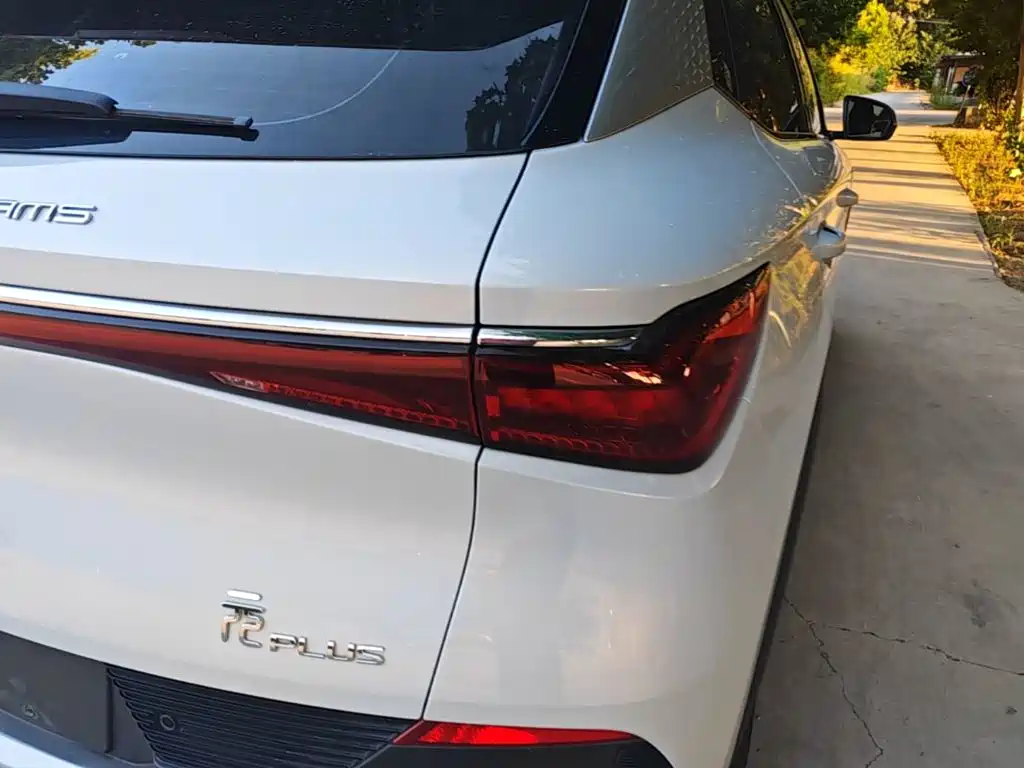 BYD Yuan Plus — миниатюра 8