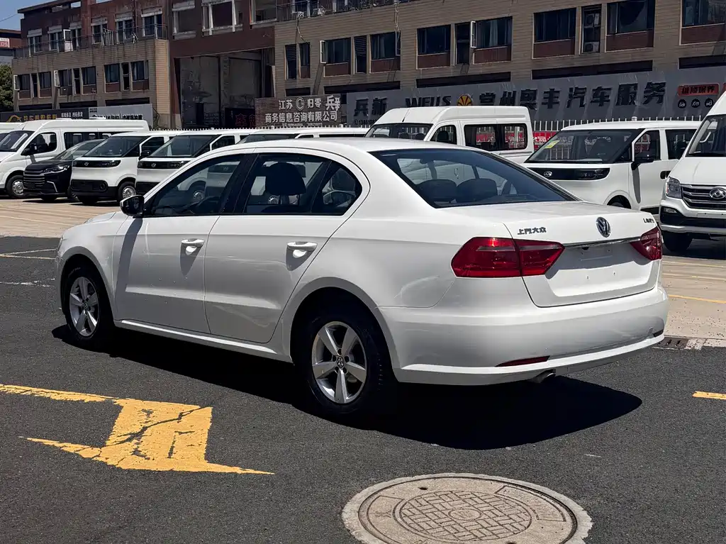 Volkswagen Lavida — миниатюра 7