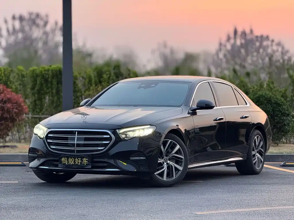 Mercedes-Benz E-Class 2024