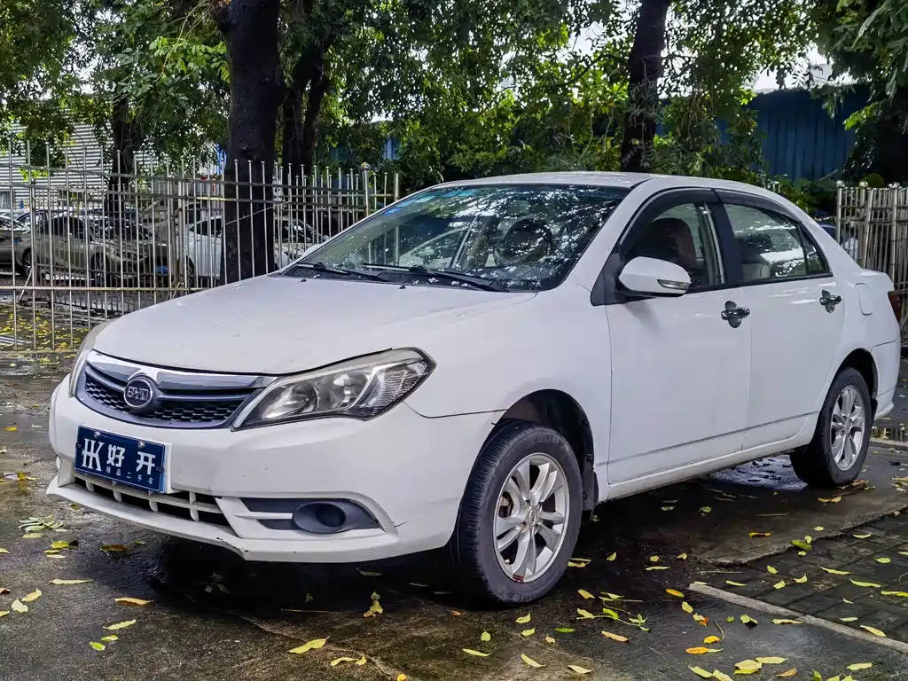 BYD F3