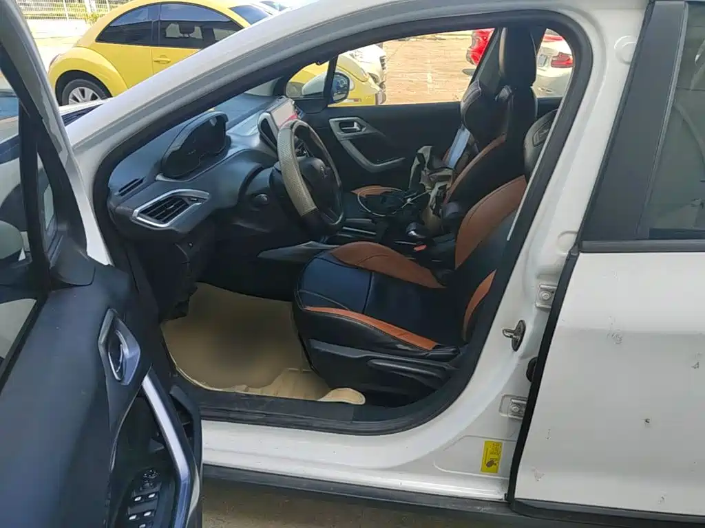 Peugeot 2008 — миниатюра 15