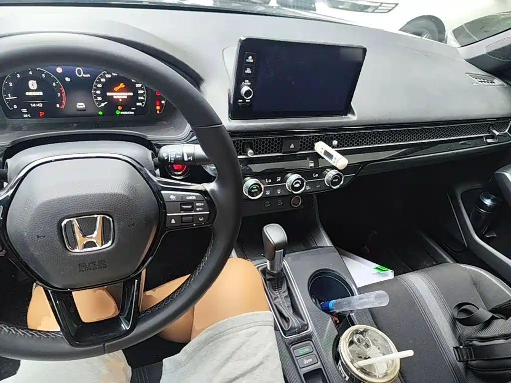 Honda Civic — миниатюра 10