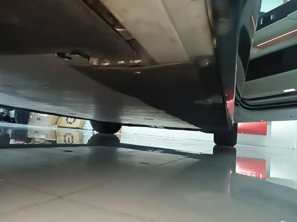 Li Auto Li MEGA — миниатюра 21